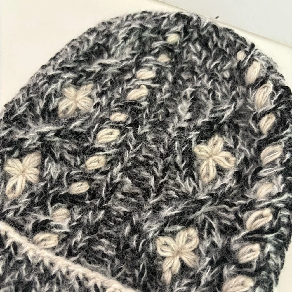 NWOT Free People Bsbee Handknit Beanie